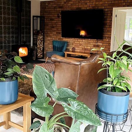 Karinya Suite Llanvaches Екстериор снимка